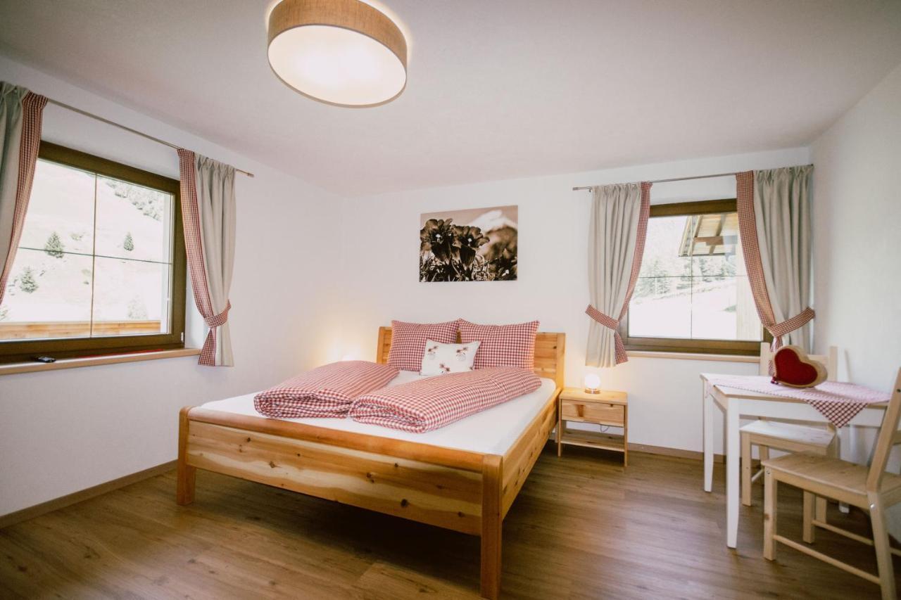 Nedererhof - Gemutliche Zimmer Mit Gemeinschaftskuche Ausserschmirn 外观 照片